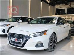 نيسان ألتيما